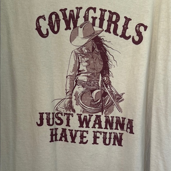 Cowgirls Graphic T-Shirt - Picture 2 of 2